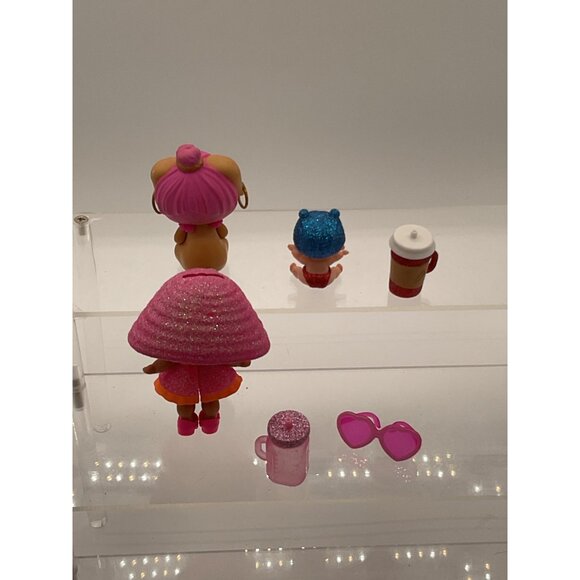 LOL Surprise Doll Set Accessories Lil Sister Pet With Cups & Glasses - Picture 2 of 2